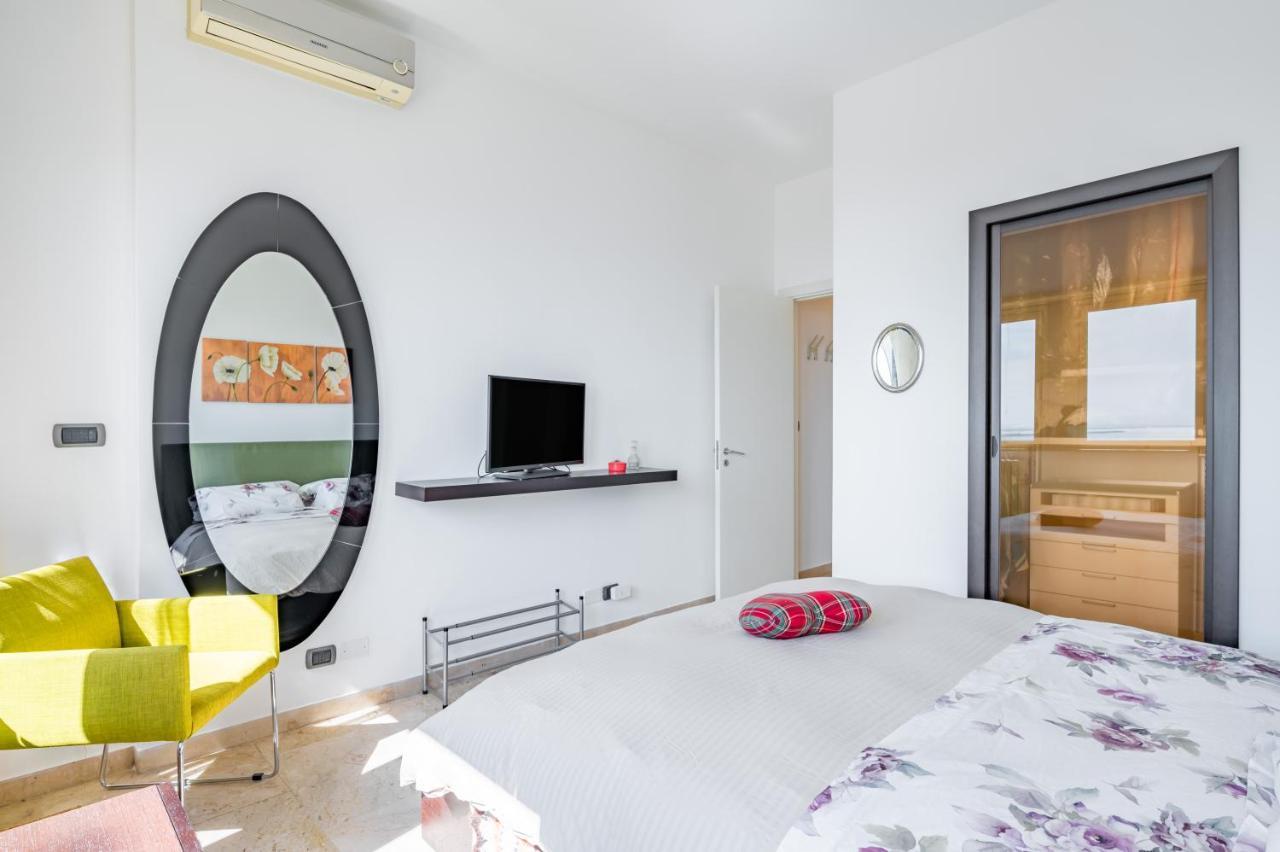 Catania Seaview Apartment With Balcony Buitenkant foto